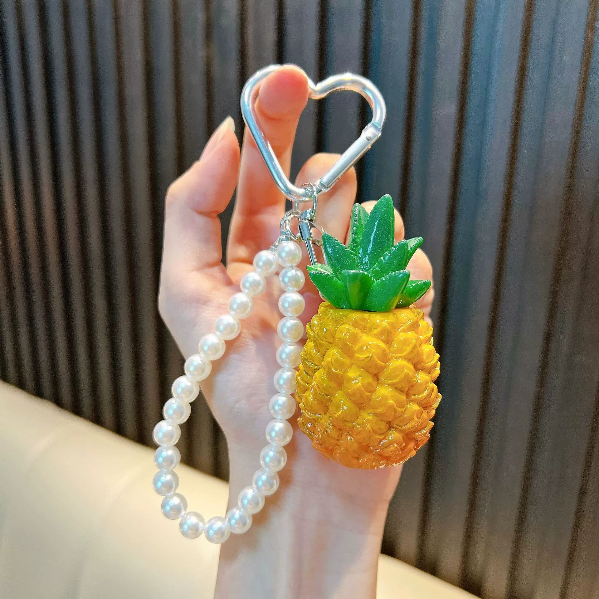 Realistic Resin Pineapple Charm – DIY Tropical Fruit Pendant for Keychains, Bags & Crafts